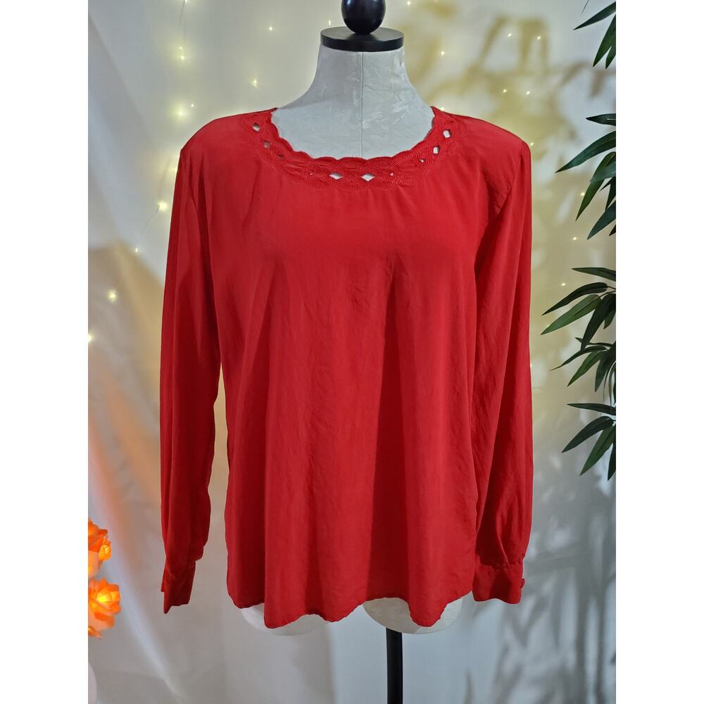 Tess Vintage 100% Silk Red Keyhole Blouse Womens Size 10 Top Holiday Event